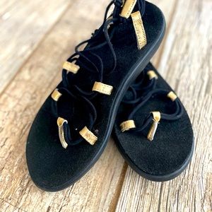Teva black and gold strappy sandal, size 9